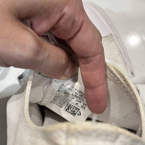 Converse white canvas sneakers, size 40