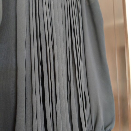 JLO Black Pleated Midi Dress Small like new