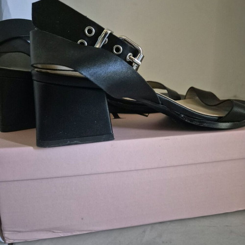 Women's leather sandals like new, size 40.5, black