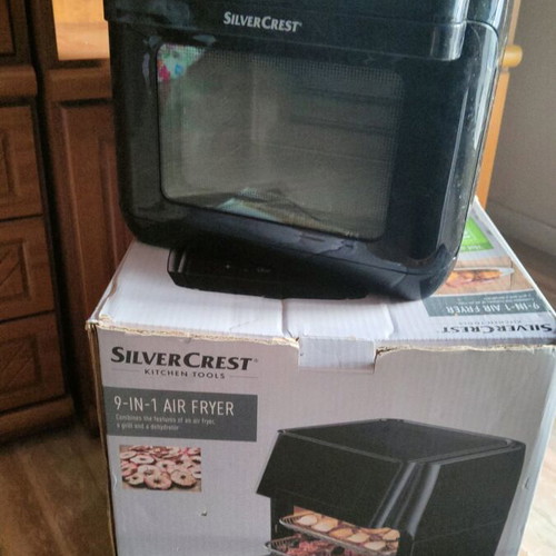 Silver Crest 9-in-1 Air Fryer like new with chicken rotisserie