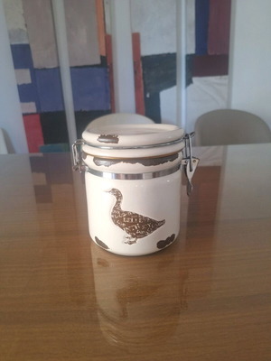 Κεραμικό δοχείο αποθήκευσης σαν καινούργιο με μεταλλικό κούμπωμα και σχέδιο πάπιας