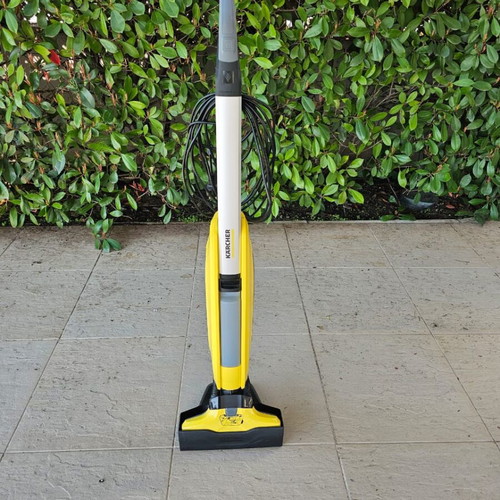 Karcher FC5 Hard Floor Cleaning Machine - Yellow. Thessaloniki Area