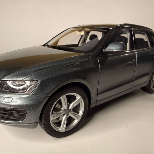 Kyosho Audi Q5 Quartz Gray Metallic metal model 1:18 new