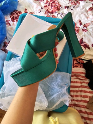 Satin mules green new, size 38