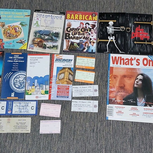 London 1995 tourist guides and flyers like new, 55 pieces