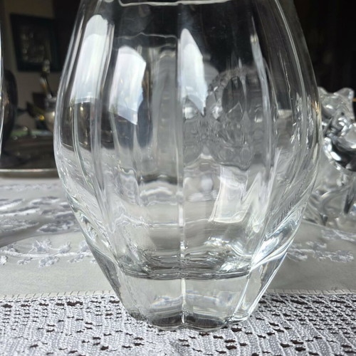 Kosta Boda crystal vase like new