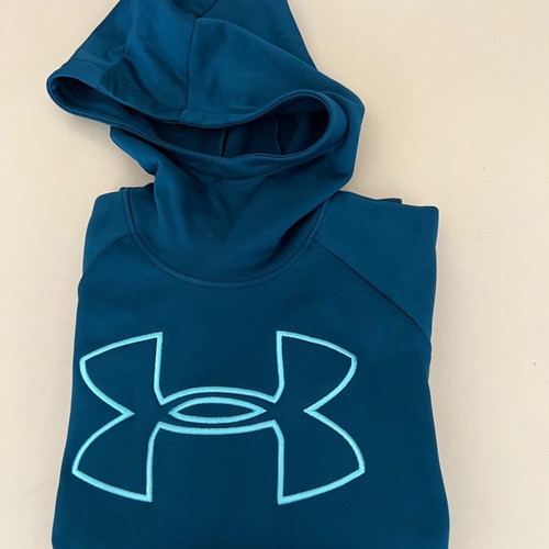 Under Armour women's sports set like new, size S/M