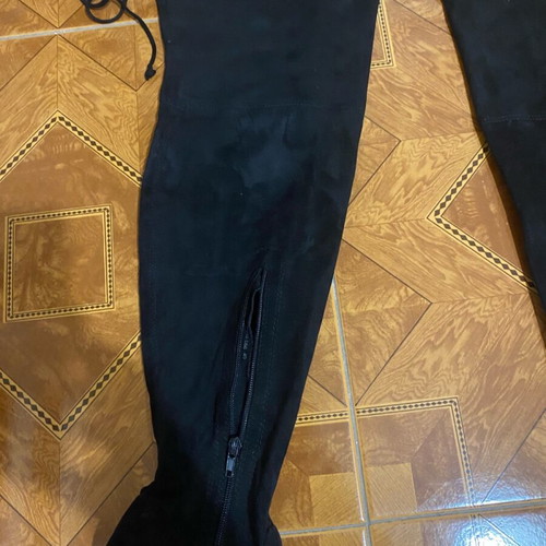 Over the knee boots black like new, suede with laces