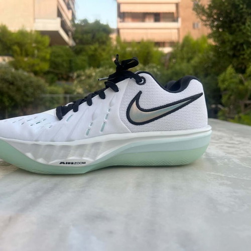 Nike Air Zoom G.T.Cut Academy 2 basketball shoes, size 40.5, white