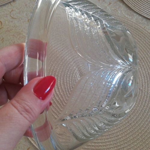 Crystal bowl new for decoration and use