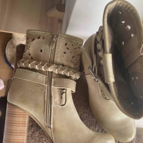CafeNoir boots handmade boho size 37 cream with vintage effect