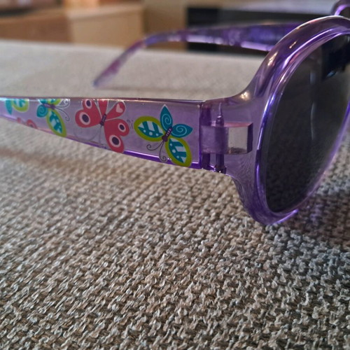 Auriol Kids Sunglasses like new, purple