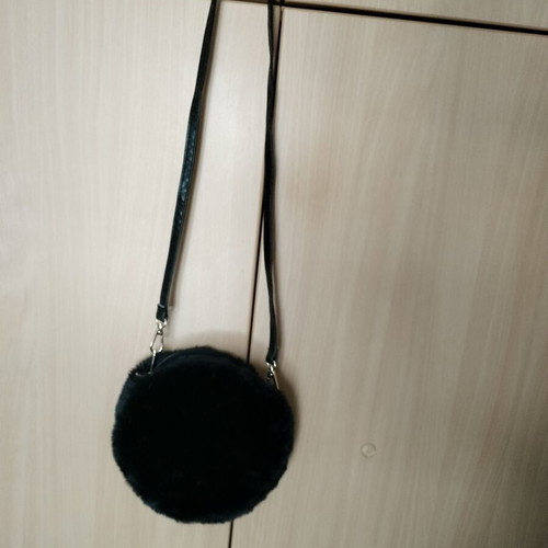 Fur crossbody bag new, black