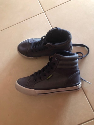 Soulcal&Co boys' shoes like new, size 28 boots