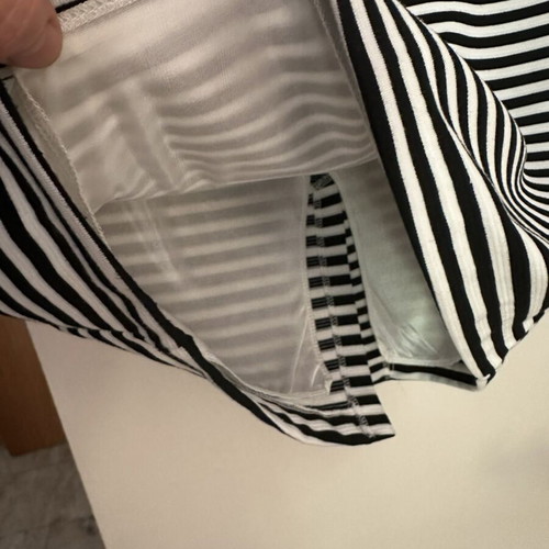 Pencil skirt BSB size 44 like new, black and white
