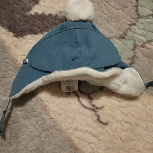 Children's hat new with tag