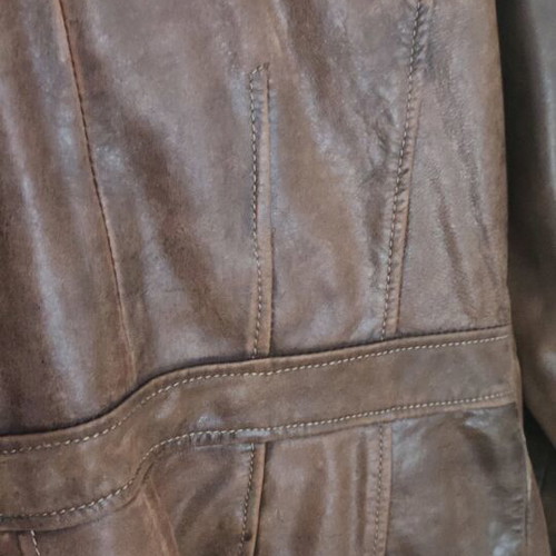 Vintage brown leather jacket like new, size Medium