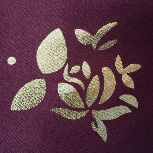 Arabic style kaftan burgundy with gold print, like new, plus size