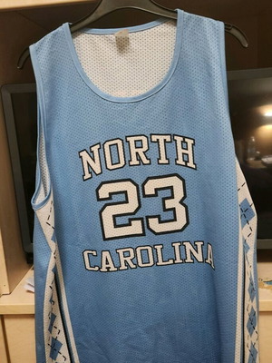 Jordan North Carolina Oncourt jersey like new