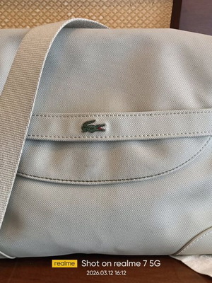 Lacoste γυναικεία τσάντα ώμου μεταχειρισμένη, άσπρη και μπεζ