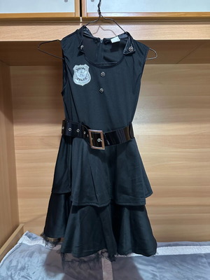 Police carnival costume like new for girl size 10