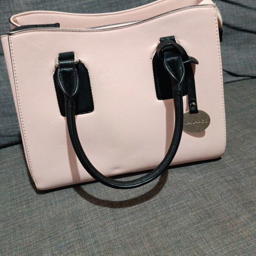 Medium size pink-black handbag like new