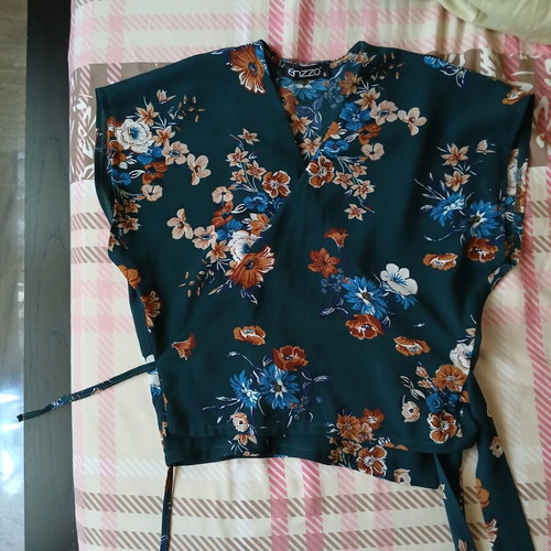 Crop top Enzzo like new, multicolor, size S