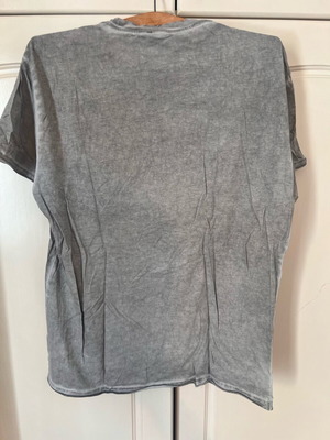 T shirt Emporio Armani used, size M, beige