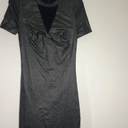 Lynne dress short fitted shiny silver size M like new