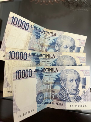 Italian lire used 3/09/1984 excellent condition