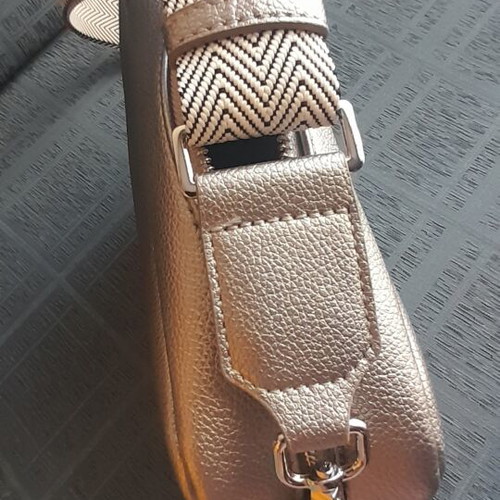 Women's crossbody bag silver, new, spacious and comfortable