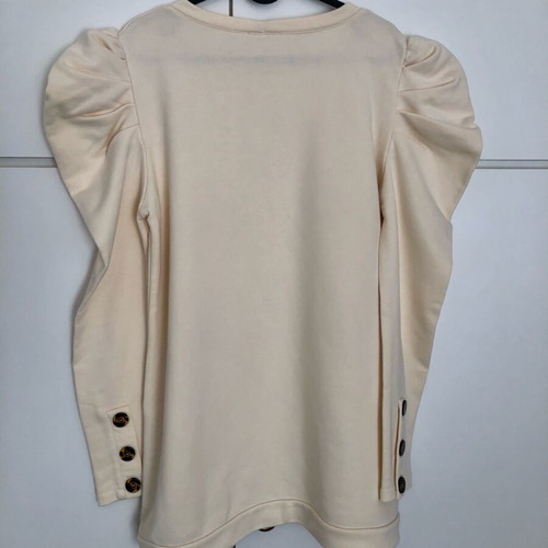 Regalinas long cream sweatshirt with puff sleeves, like new, size M/L