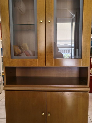 Showcase furniture like new
