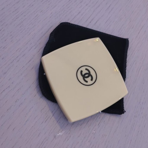 Chanel double mirror yellow new with tags