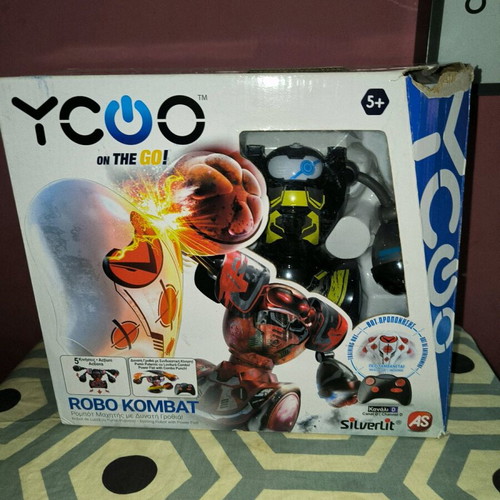 Silverlit Robo Kombat remote control robot like new, single training pack