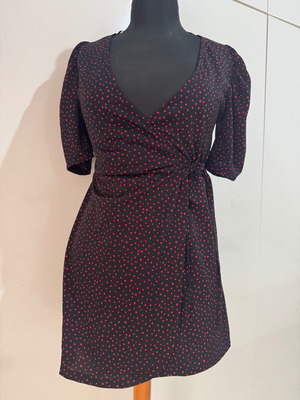 Pull & Bear black dress like new, wrap style with red dots