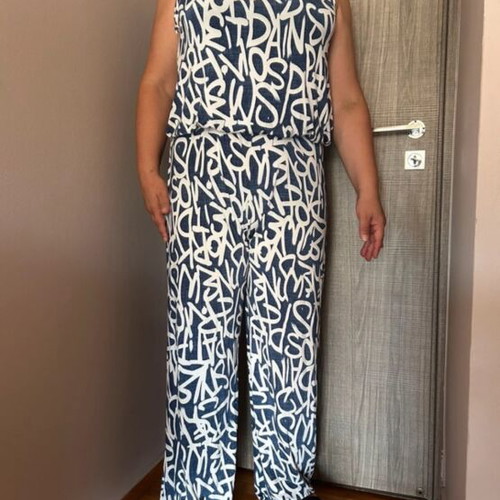 Women's one-piece like new, sizes M and L, white and blue