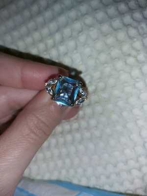 Δαχτυλίδι με γαλάζια πέτρα και 4 στρας, χρυσού χρώματος, καινούργιο