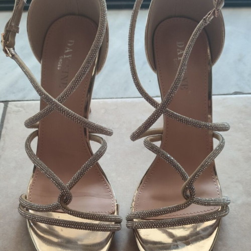 Luigi sandals with crisscross straps and strass, gold, size 38