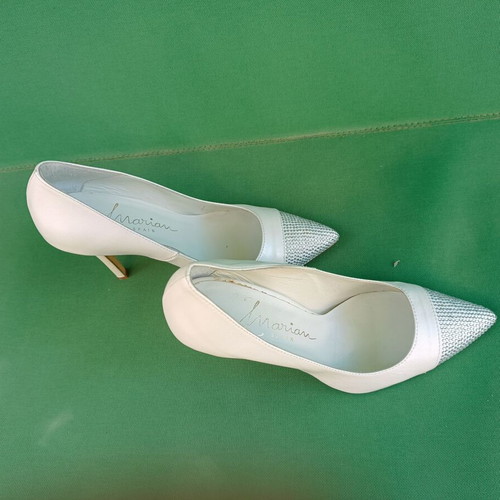 Leather bridal pumps size 37 with rhinestones like new, white and silver