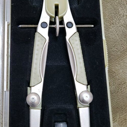 Rotring compass new