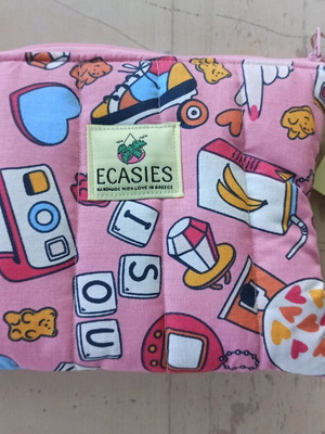 Ecasies Handmade quilted toiletry bag new, pink multicolor 90's vibes