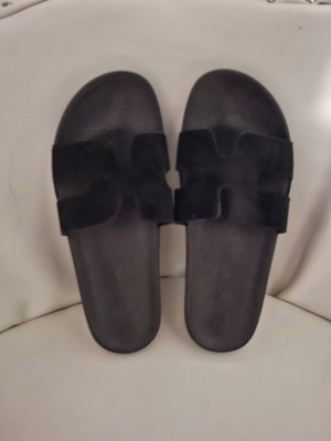 Black velvet slippers size 38