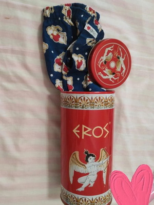 Box Eros μεταλλικό κουτί σαν καινούργιο με boxer medium