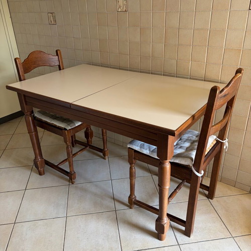Kitchen table with 5 chairs used