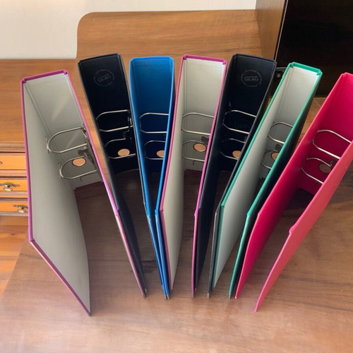 Colored binders like new, pack of 7