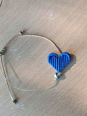 Macrame bracelet heart with glass stone new, blue