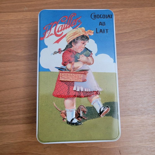 Vintage tin cookie box