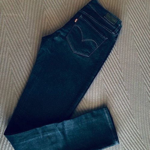 Levi’s women’s pants S slim like new, blue stretch