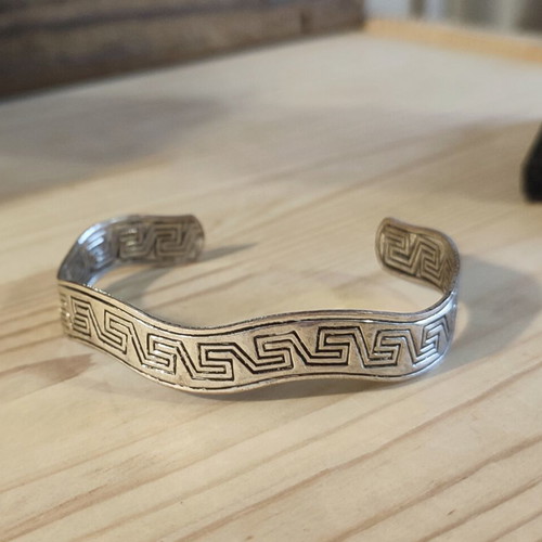 Meander bracelet cuff like new, silver steel unisex